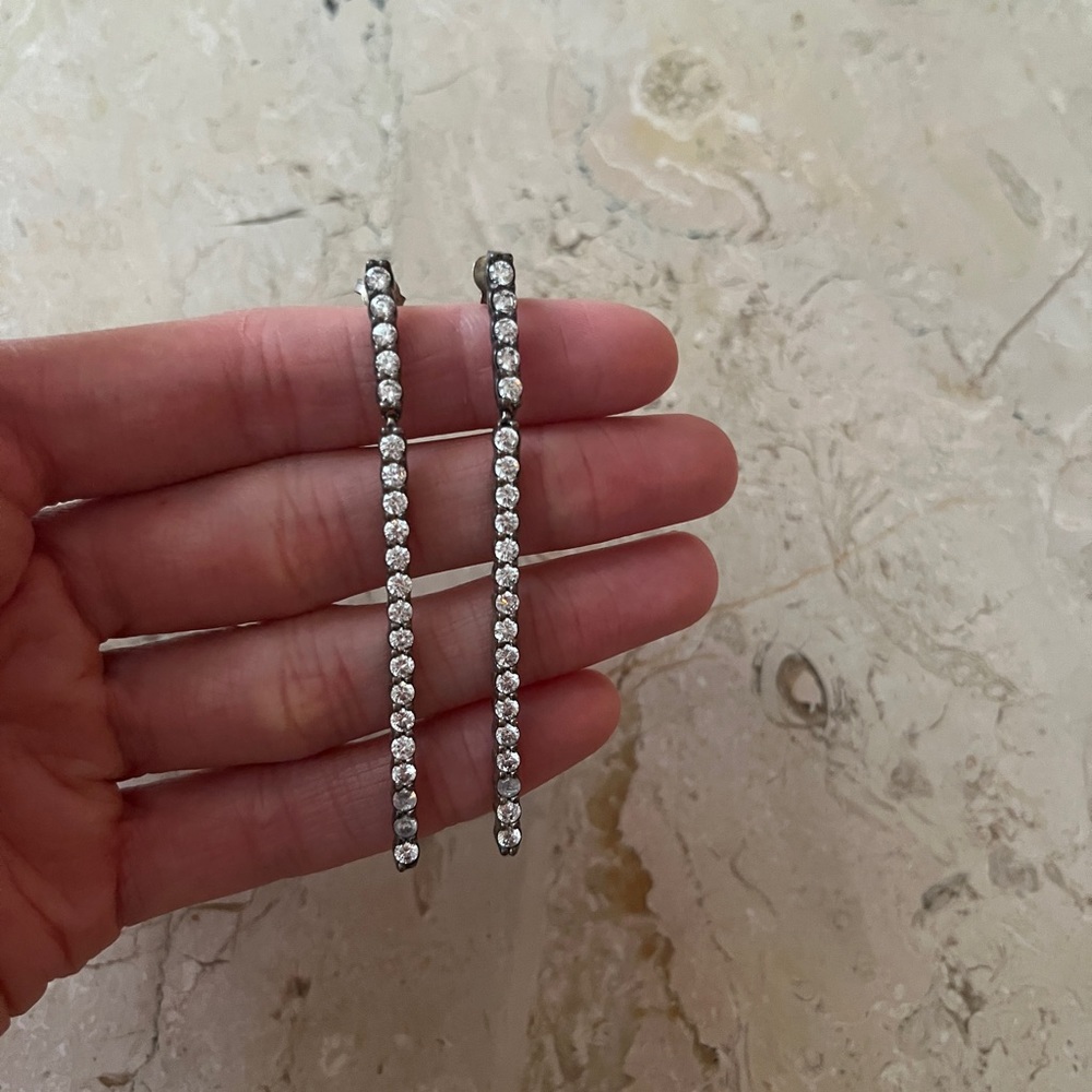 Sparkle drop earrings